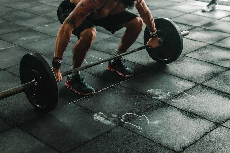 The Connection Between Bodybuilding and CrossFit