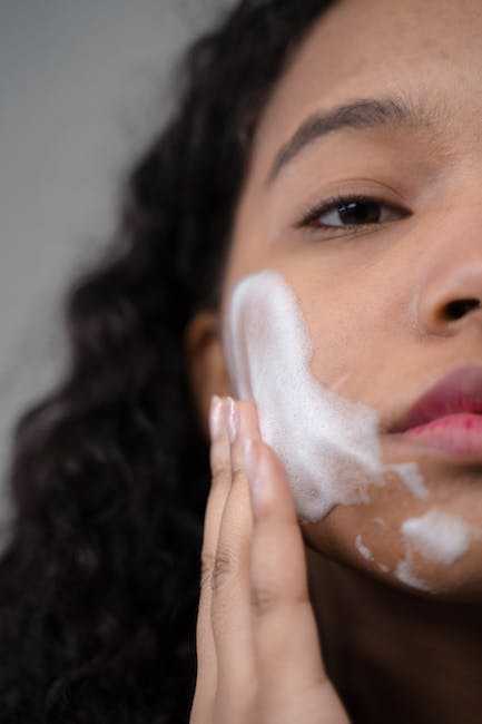 The Importance of Hydrating Skin Before Applying Makeup: Tips and Tricks