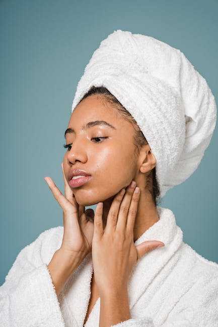 Retinoids: A Comprehensive Skincare Guide for All Ages