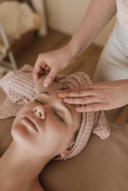 Scalp Massage: A Natural and Effective Treatment for Scalp Conditions